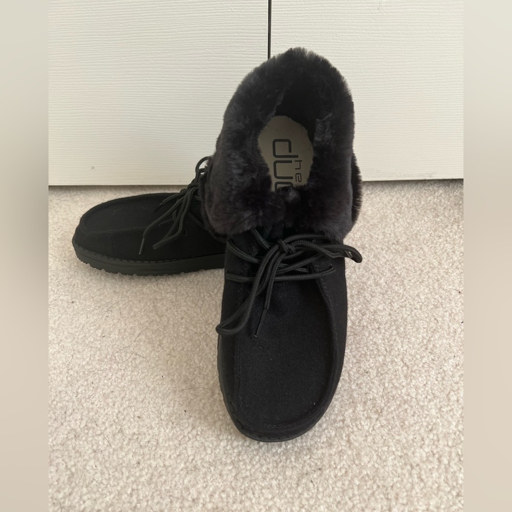 Hey Dude Women’s Britt Total Black Shoe